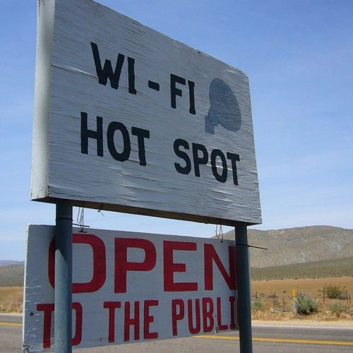 معنی وای فای (Wi-Fi) چیست و این واژه مخفف چه عبارتی است؟